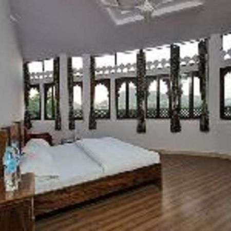Fabhotel Prime Empire Palace Udaipur Room photo